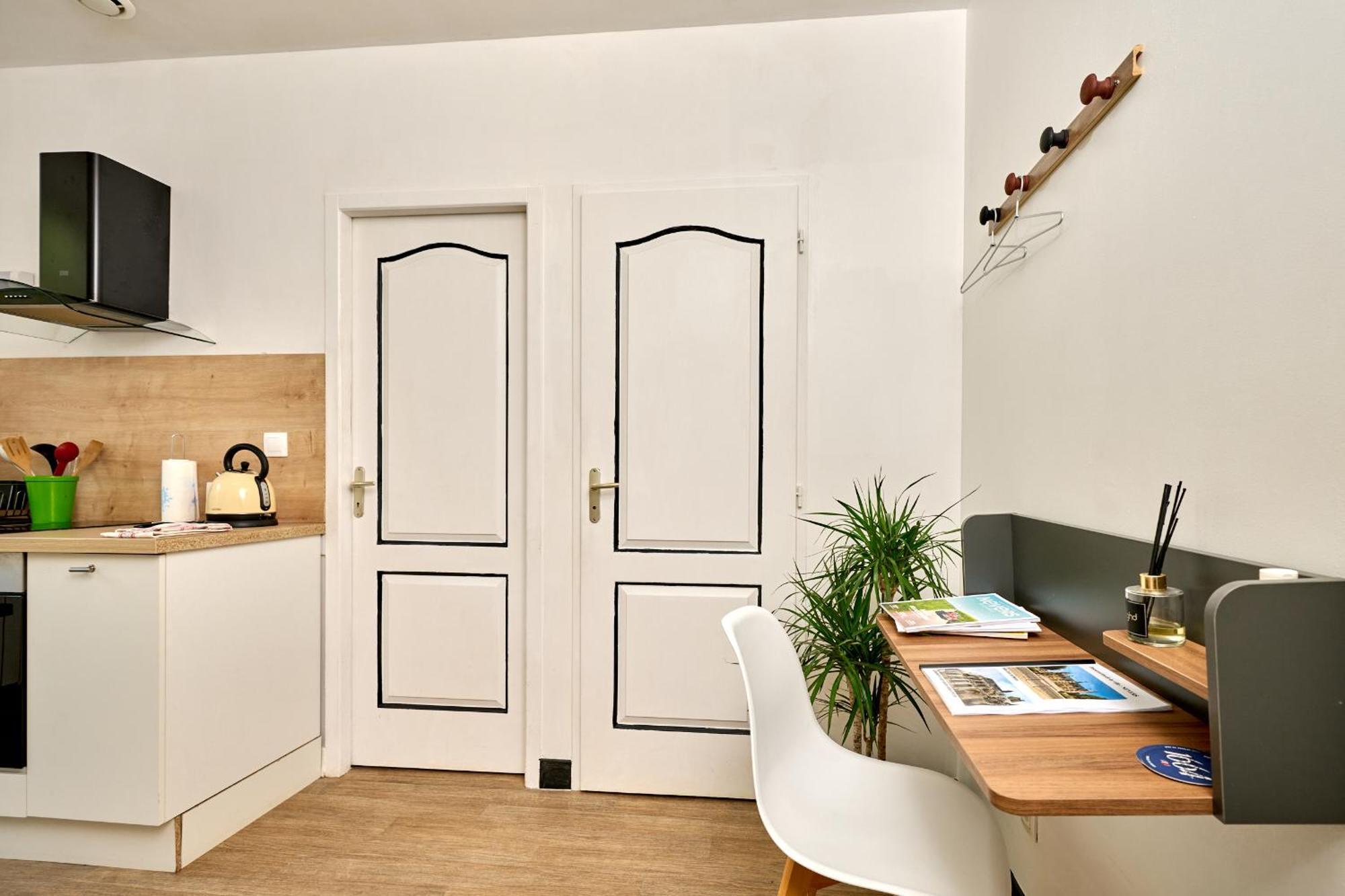 Agreable Studio En Hyper Centre Nevers Bagian luar foto