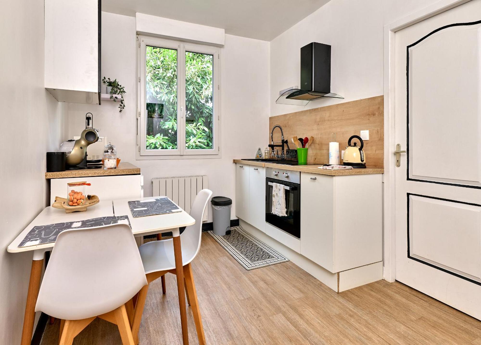 Agreable Studio En Hyper Centre Nevers Bagian luar foto