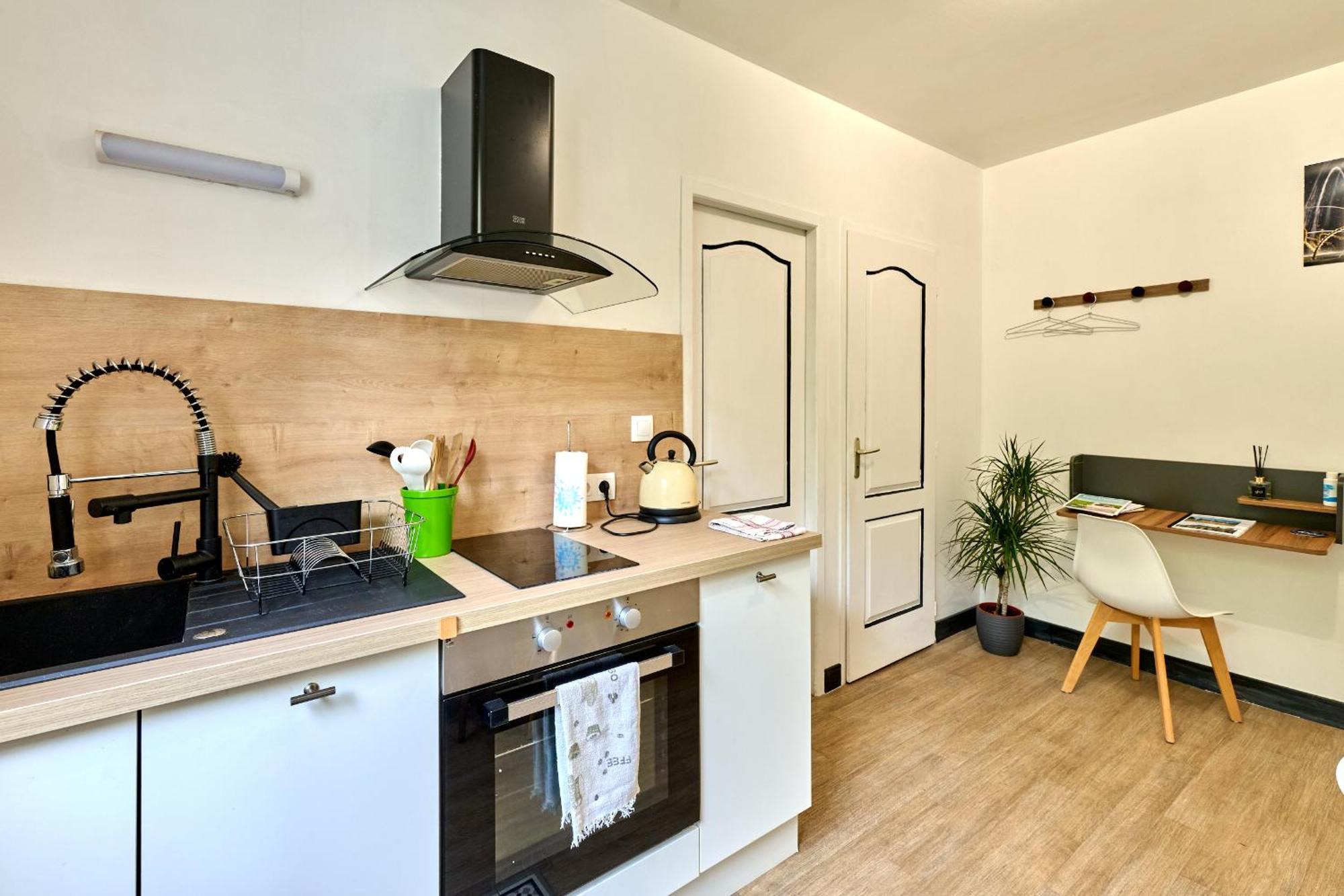 Agreable Studio En Hyper Centre Nevers Bagian luar foto