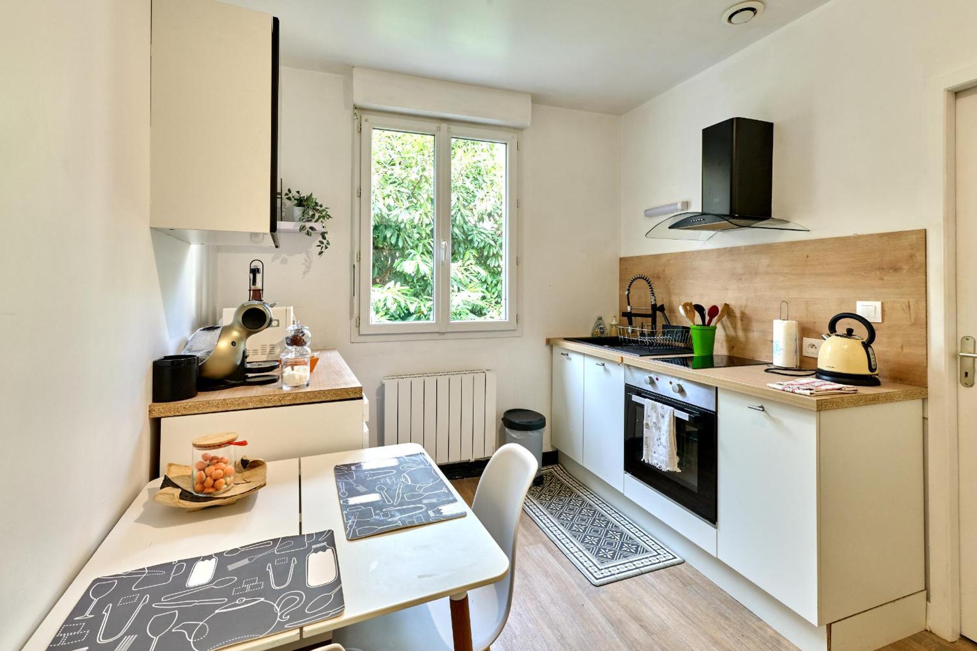 Agreable Studio En Hyper Centre Nevers Bagian luar foto
